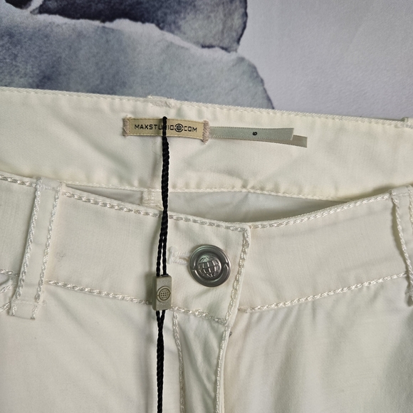 MAX STUDIO | NWT Cropped Pants in White sz 6 - Picture 3 of 7